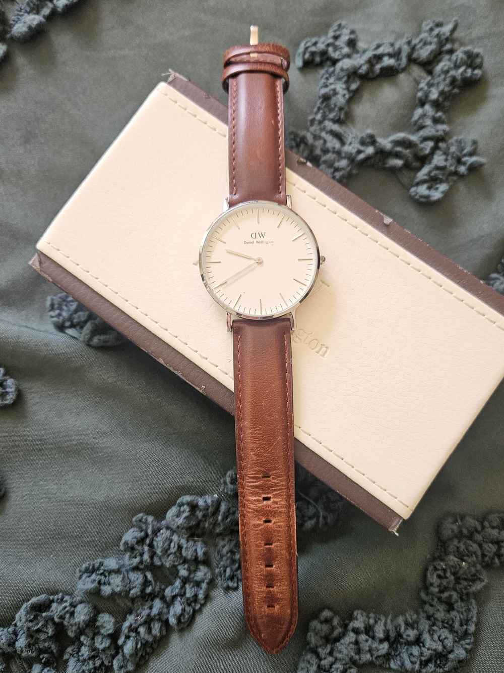 Daniel Wellington Brown Leather Watch with Case